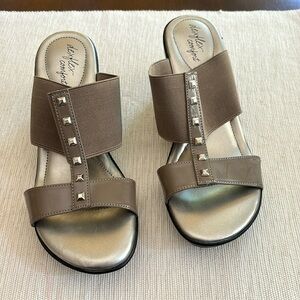 Women’s sandal, excellent condition